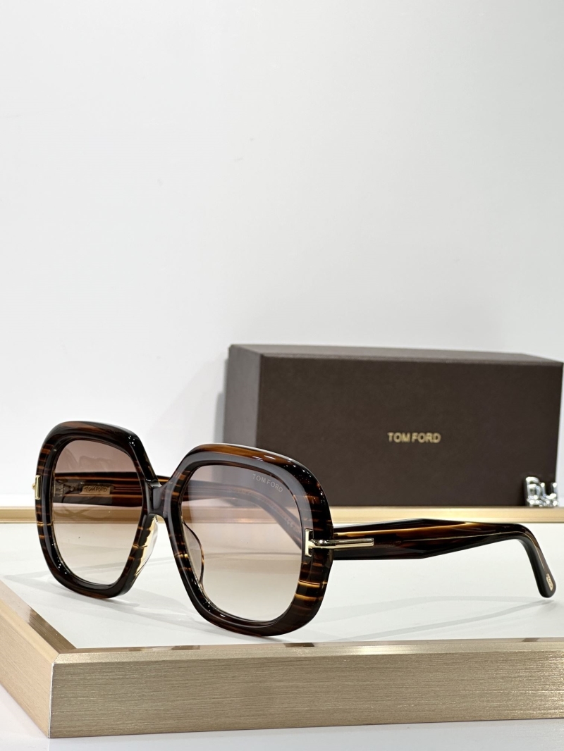 TOM FORD